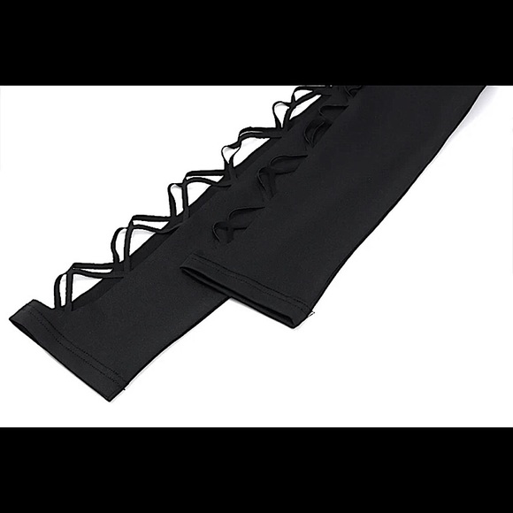 Black hollow out long sleeve bodysuit - Picture 11 of 14